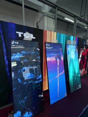 ألومنيوم الحديد الفولاذ ليد لوحة الشاشة 960*1920 شاشة LED P2.5 داخلية 3840Hz IP56